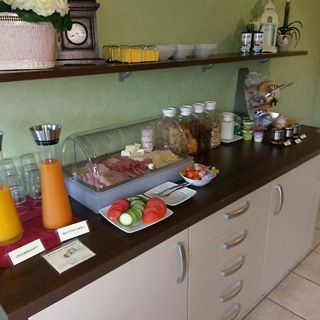 Pension Villa Strandlaeufer Norddeich  Εξωτερικό φωτογραφία